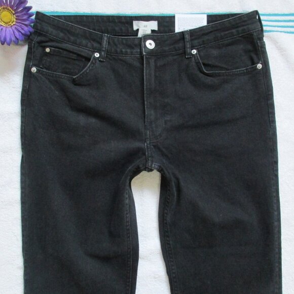 New H&M Jeans Size 14 Black Slim Straight Ankle Denim - Picture 1 of 7